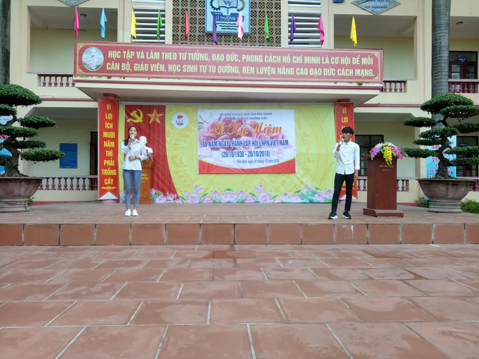 Lễ kỉ niệm 88 năm ngày Phụ nữ Việt Nam và tổng kết thi đua tháng 10