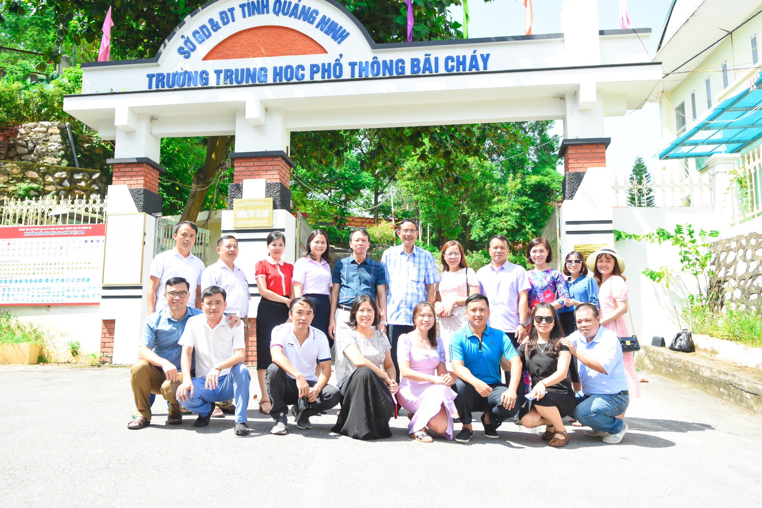 Chương trình giao lưu giữa Trường THPT Lý Thường Kiệt với trường THPT Bãi Cháy tỉnh Quảng Ninh