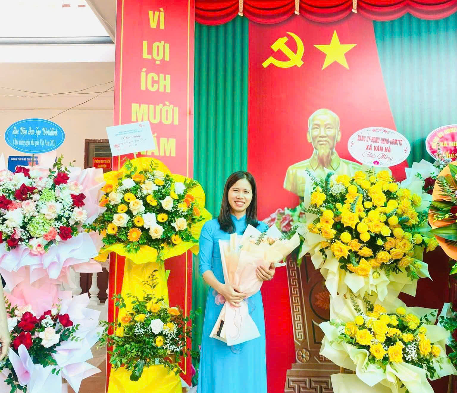 Nguyễn Thị Oanh: Người ươm mầm tài năng Tin học tại Trường THPT Lý Thường Kiệt|https://thptlythuongkiet.edu.vn/chi-tiet-tin-tuc/-/asset_publisher/8tbjNoHGVxpT/content/nguyen-thi-oanh-nguoi-uom-mam-tai-nang-tin-hoc-tai-truong-thpt-ly-thuong-kiet