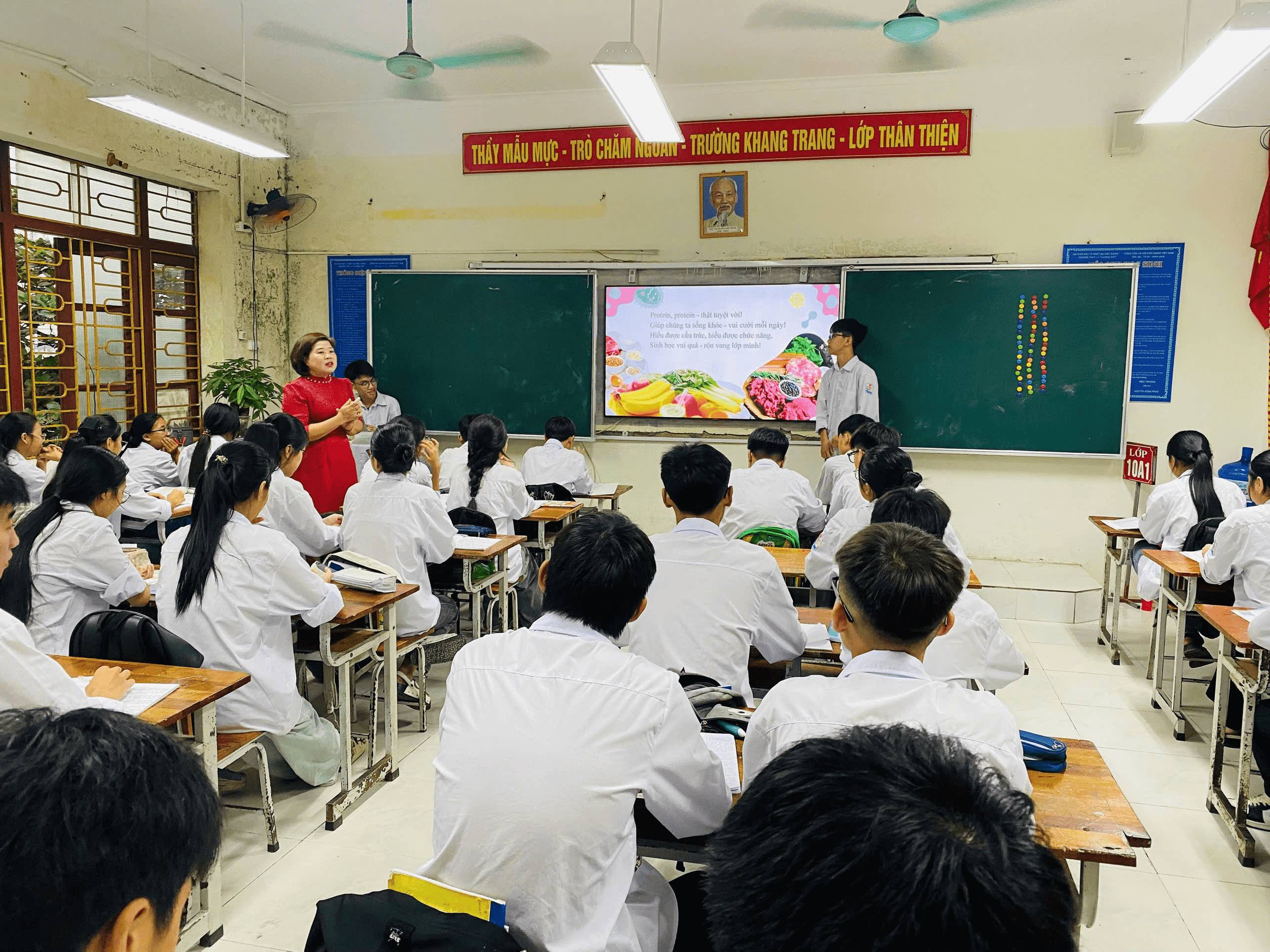 TỔ HÓA – SINH HƯỞNG ỨNG PHONG TRÀO THI ĐUA “DẠY TỐT – HỌC TỐT” CHÀO MỪNG NGÀY PHỤ NỮ VIỆT NAM 20/10