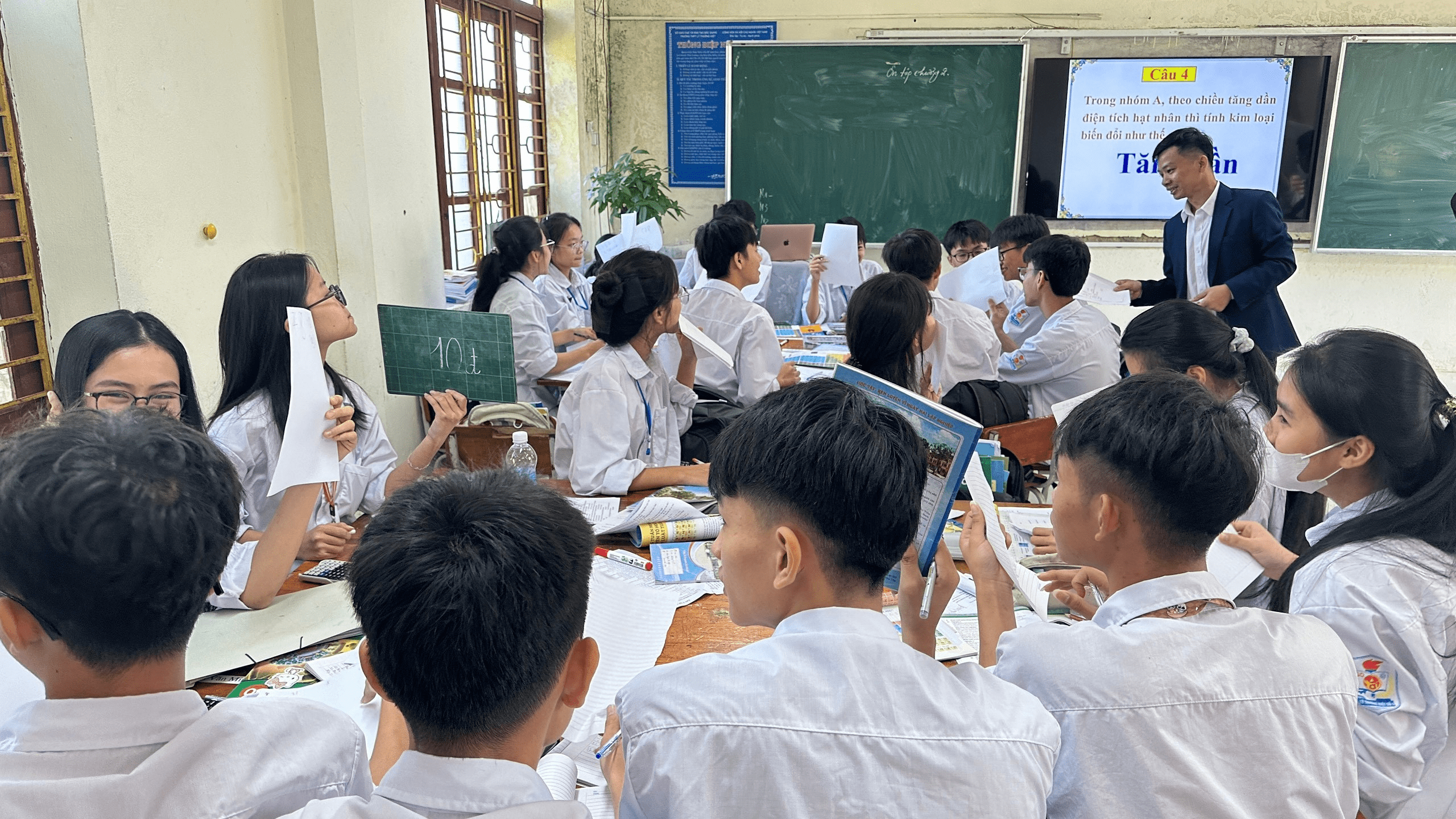 TỔ HÓA – SINH SÔI NỔI KHÔNG KHÍ HỘI GIẢNG CHÀO MỪNG NGÀY NHÀ GIÁO VIỆT NAM 20/11