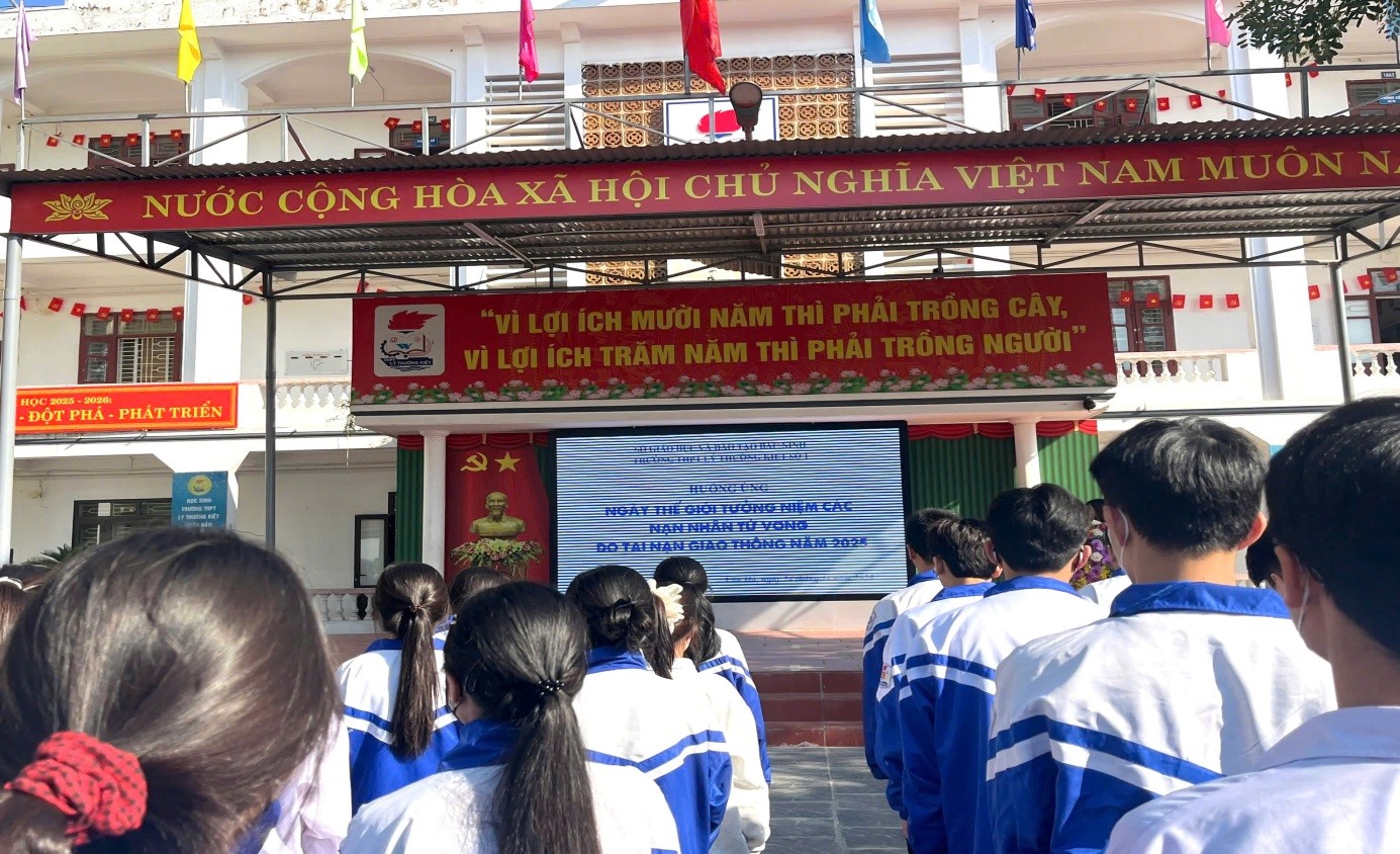 TRƯỜNG THPT LÝ THƯỜNG KIỆT SỐ 1 HƯỞNG ỨNG “NGÀY THẾ GIỚI TƯỞNG NIỆM CÁC NẠN NHÂN TỬ VONG DO TAI...