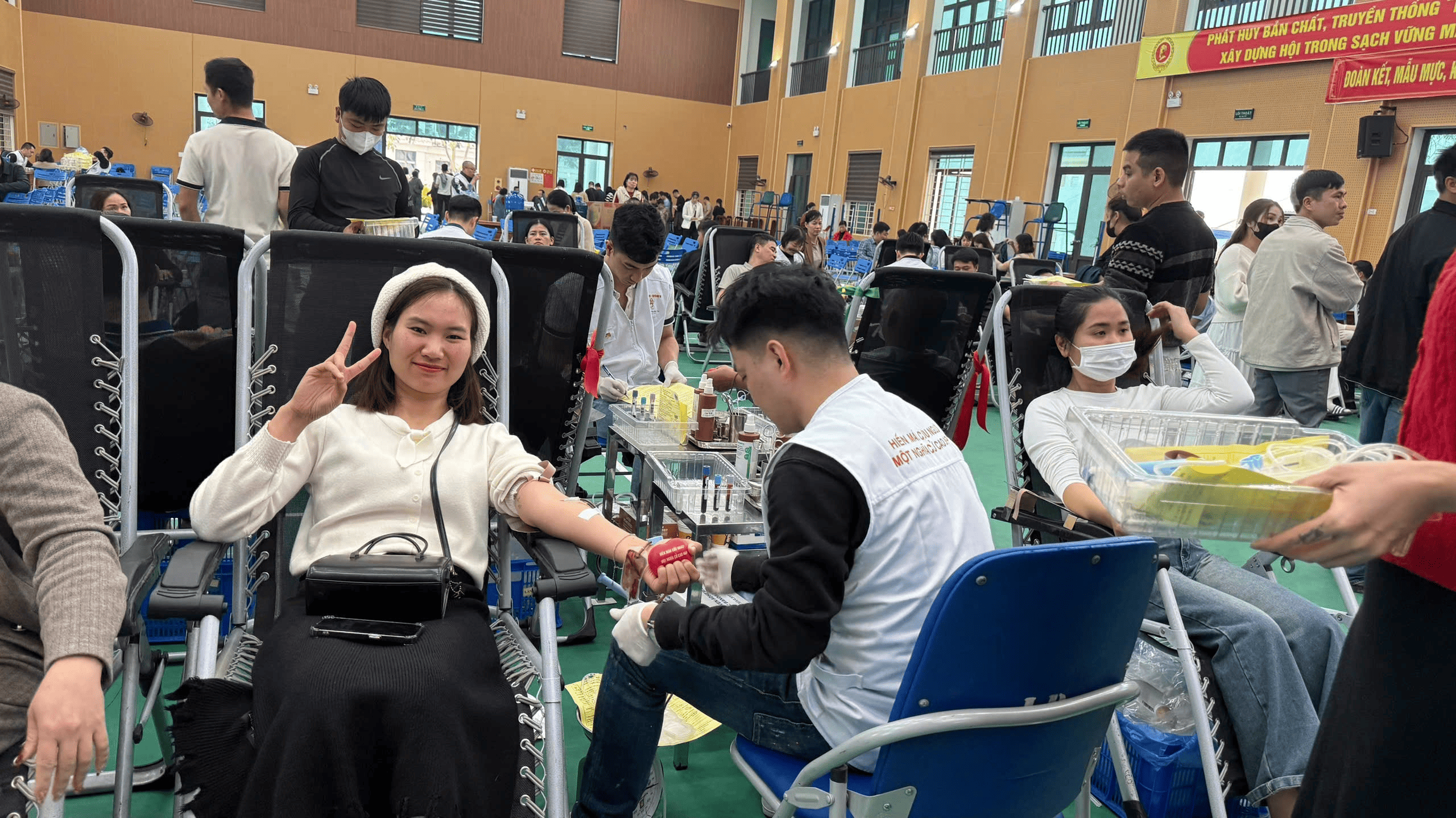 TRƯỜNG THPT LÝ THƯỜNG KIỆT SỐ 1 HƯỞNG ỨNG NGÀY...|https://thptlythuongkiet.edu.vn/chi-tiet-tin-tuc/-/asset_publisher/8tbjNoHGVxpT/content/truong-thpt-ly-thuong-kiet-so-1-huong-ung-ngay-hoi-hien-mau-tinh-nguyen-lan-toa-thong-iep-mot-giot-mau-cho-i-mot-cuoc-oi-o-lai-