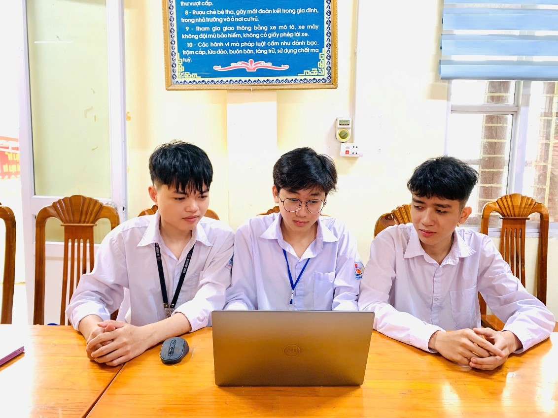 DẤU ẤN TỰ HÀO - ĐỘI DTTIN LTKS1 CỦA TRƯỜNG THPT LÝ THƯỜNG KIỆT SỐ 1 XUẤT SẮC LỌT TOP 30 CUỘC THI CÔNG NGHỆ “AI YOUNG GURU” NĂM 2026