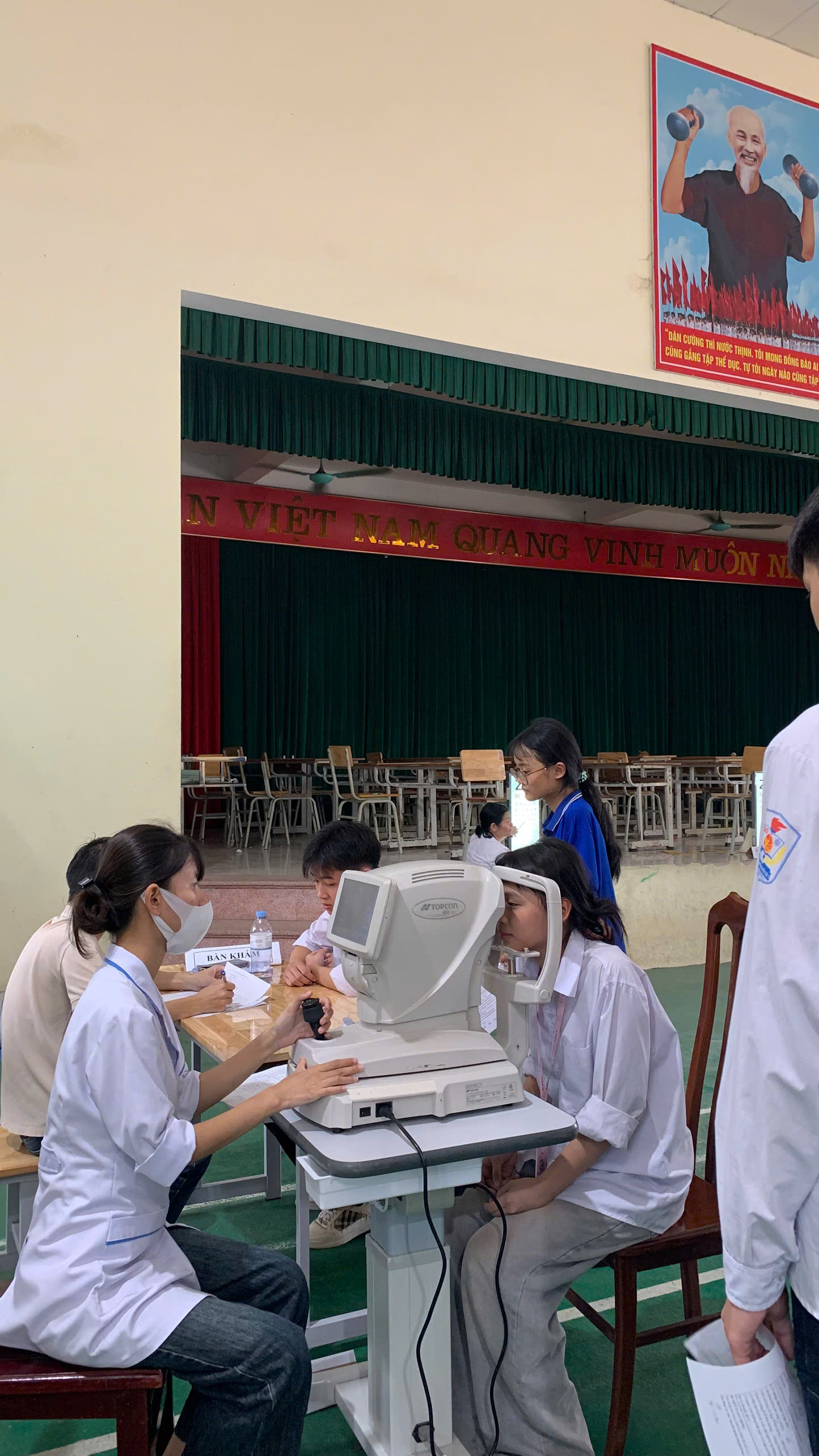 TRƯỜNG THPT LÝ THƯỜNG KIỆT SỐ 1 TỔ CHỨC KHÁM SỨC KHỎE ĐỊNH KỲ CHO 1.261 HỌC SINH NĂM HỌC 2026-2027|https://thptlythuongkiet.edu.vn/chi-tiet-tin-tuc/-/asset_publisher/8tbjNoHGVxpT/content/truong-thpt-ly-thuong-kiet-so-1-to-chuc-kham-suc-khoe-inh-ky-cho-1-261-hoc-sinh-nam-hoc-2026-2027